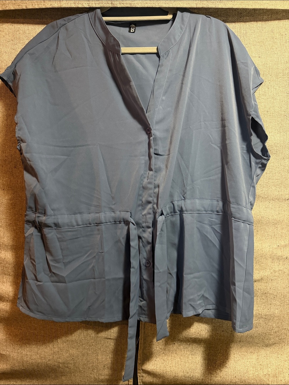 Women’s Blue Button-Front Short Sleeve Blouse